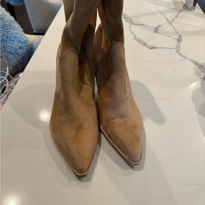 Tan Suede Heeled Shoes. Dolce vita